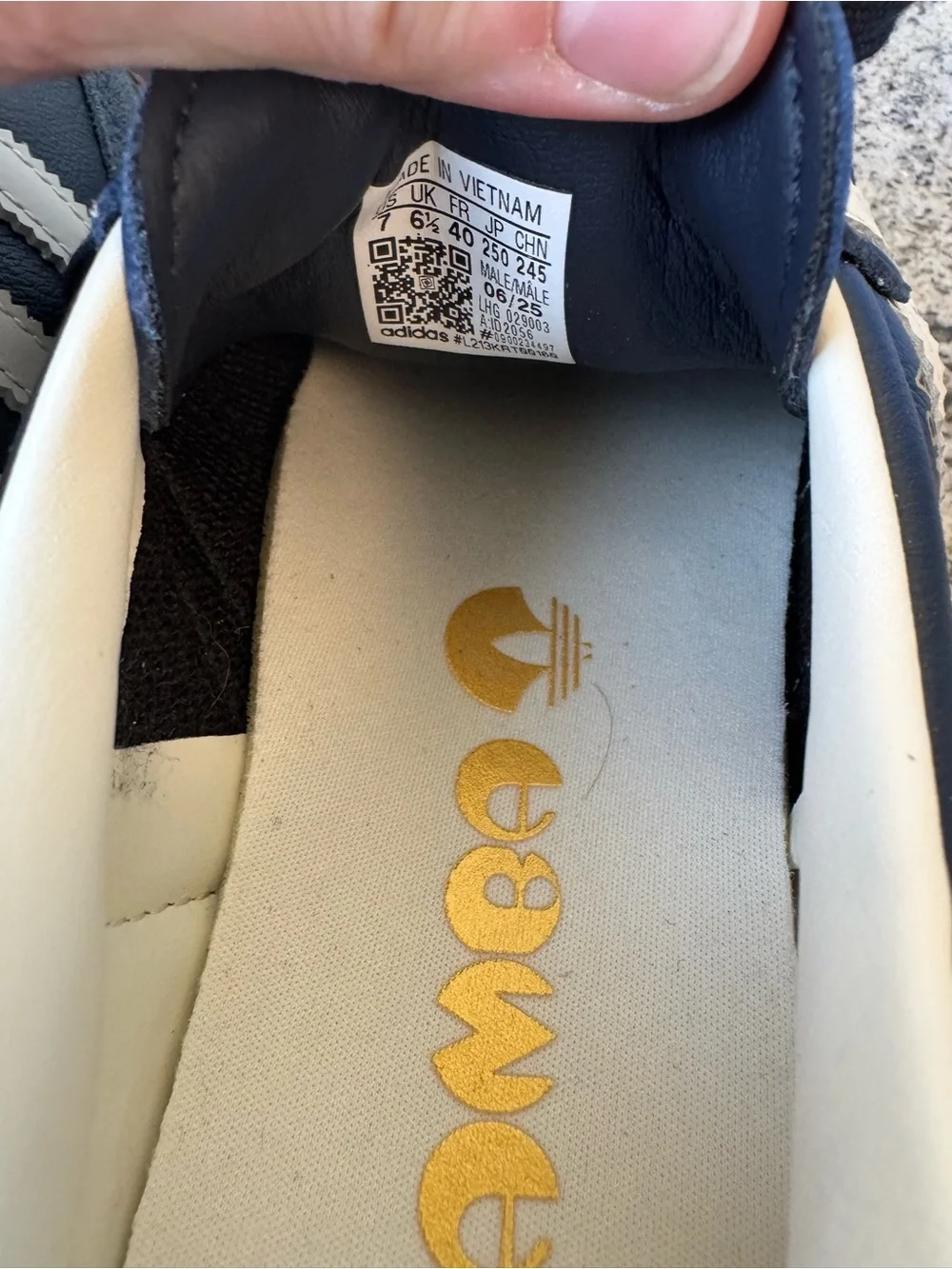 adidas Samba OG Night Navy. Men’s 7 = W 8.5. New in box.